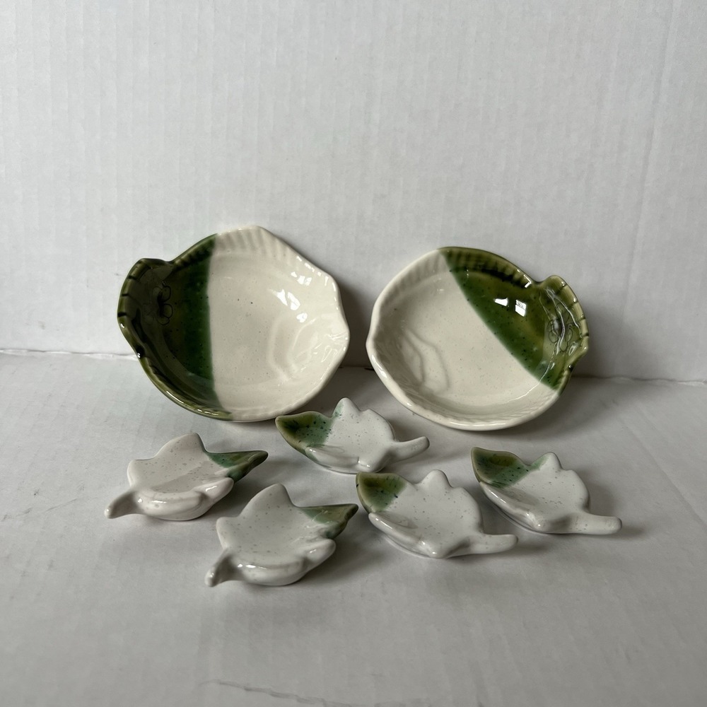 Japanese Ceramic Set Of 2 Fish Sauce Dishes+5 Chopstick Holders -Jing Yi‎ Tao Ci